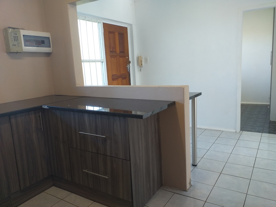To Let 2 Bedroom Property for Rent in Southernwood Eastern Cape